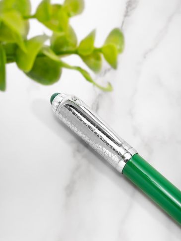 قلم رجالي اخضر وفضي بنقش اندلسي 